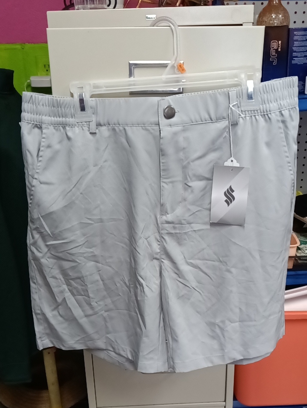 Men's Flat-Front Elastic-Waist Shorts in Light Gray